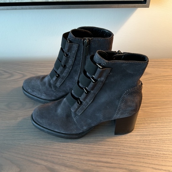 Aquatalia booties - Picture 3 of 8